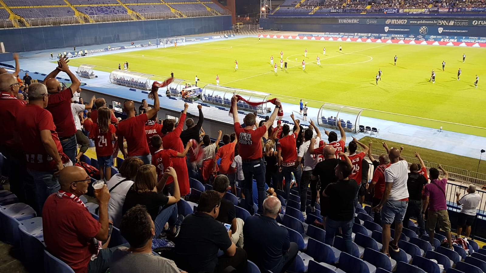 אוהדי באר שבע בזאגרב. איזה מסכנים...